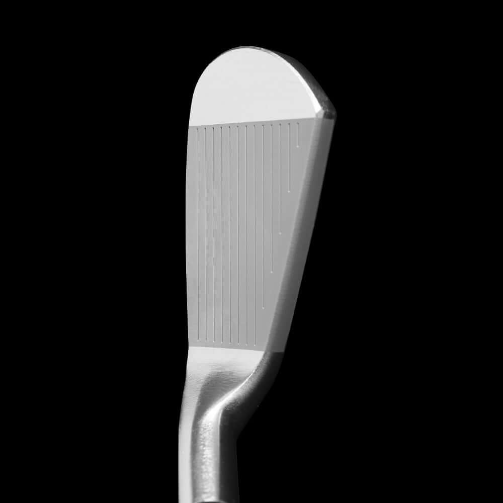 Close-up view of the DIAMOND BR III iron with precision grooves and polished finish.