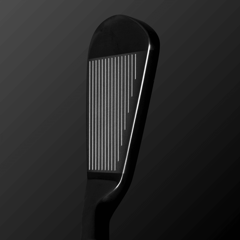 Z522 golf club face design showcasing low centre of gravity and wide sweet spot for enhanced performance.